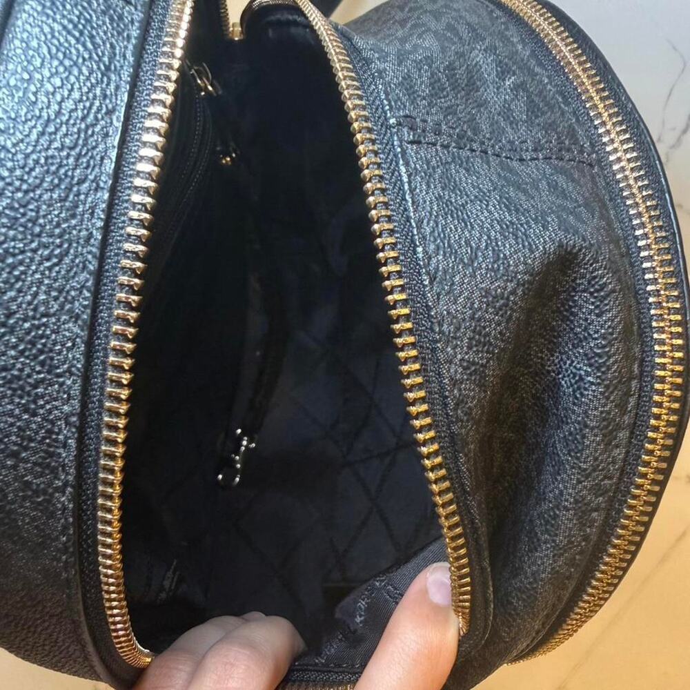 Michael Kors Rhea Medium Backpack Brown Vanilla MK Monogram Gold Zip Purse - Picture 4 of 5